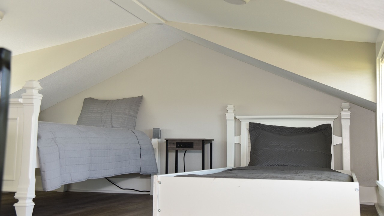 Photo of Bedroom in Tow