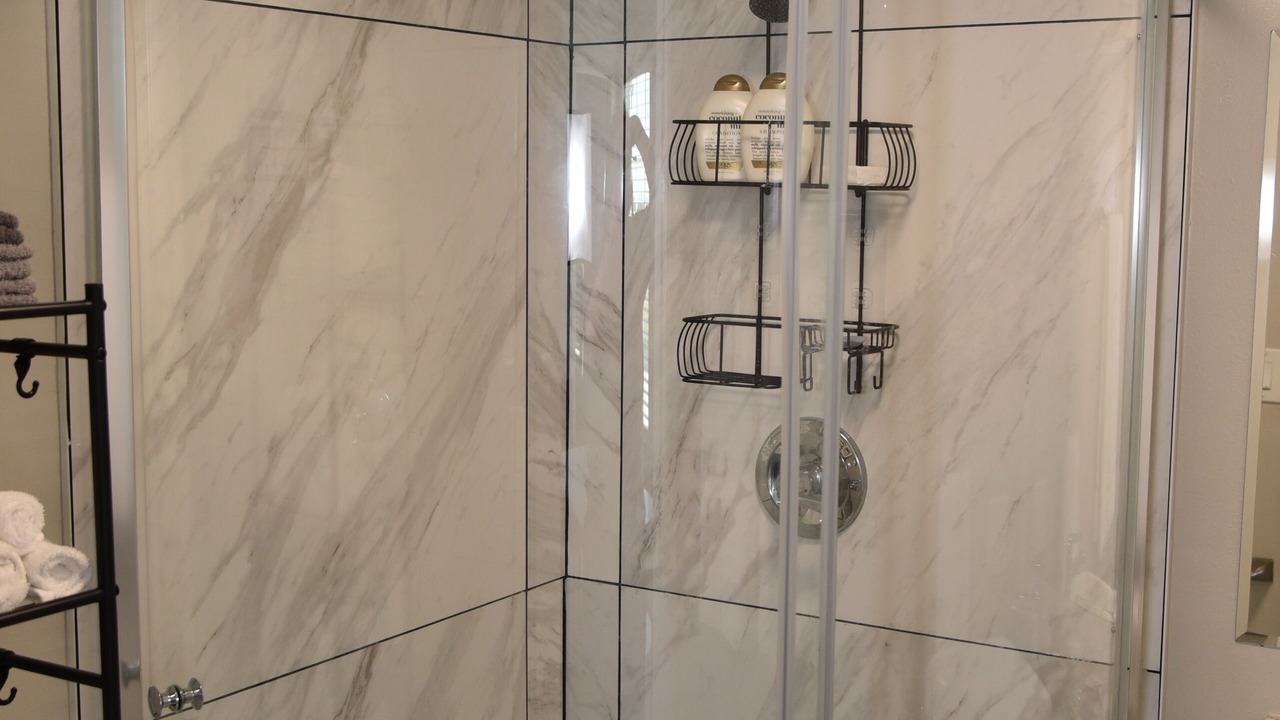 Photo of Bathroom in Tow