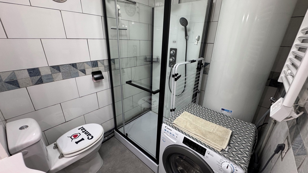 Photo of Bathroom in Mauriac