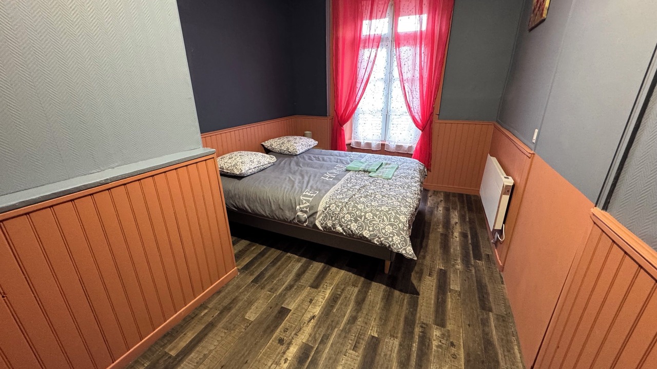 Photo of Bedroom in Mauriac