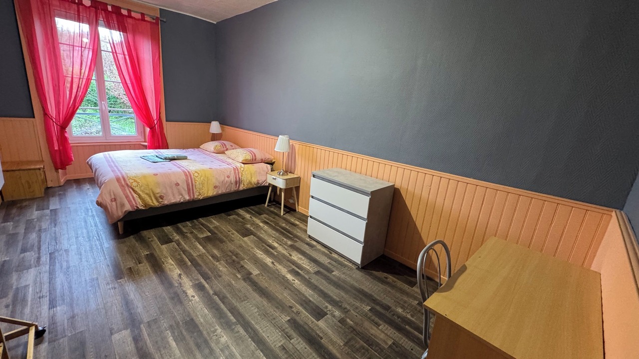 Photo of Bedroom in Mauriac