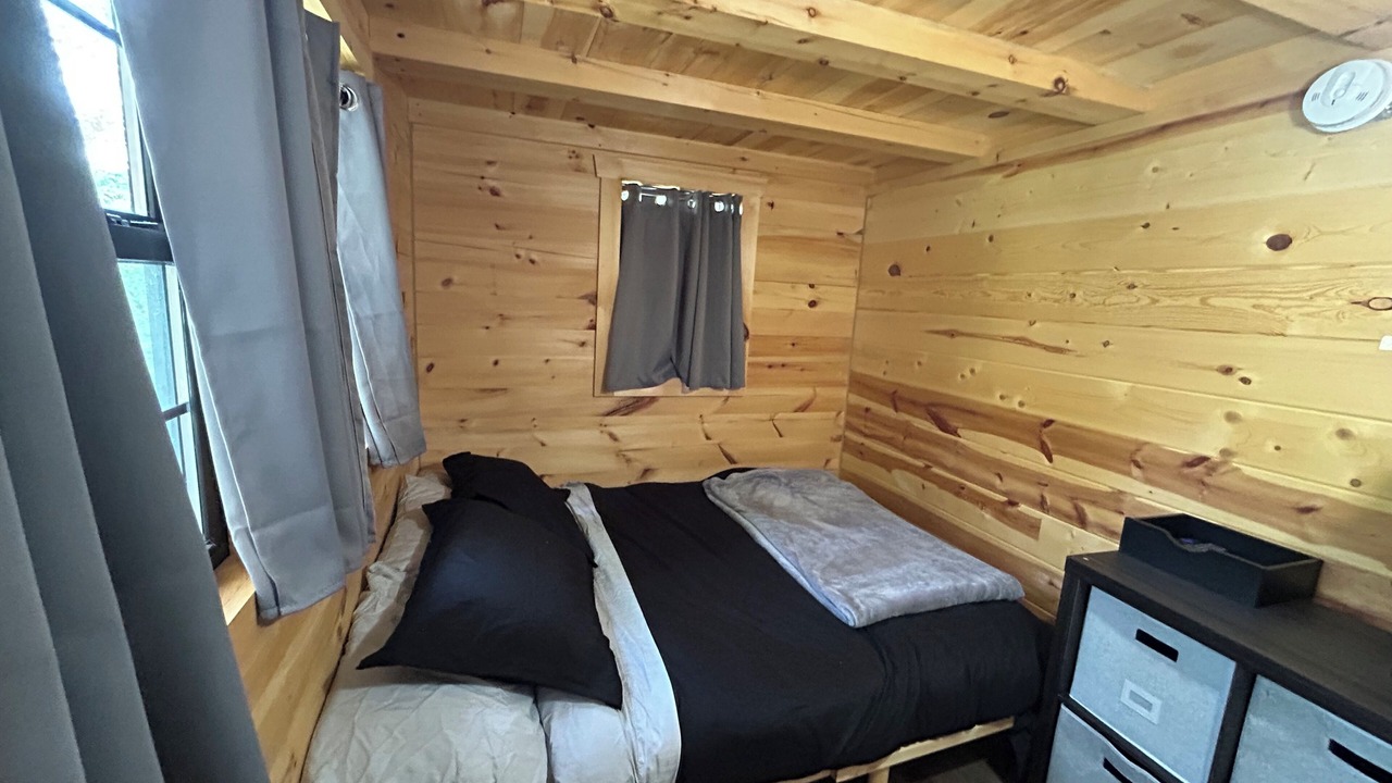 Photo of Bedroom in Viola