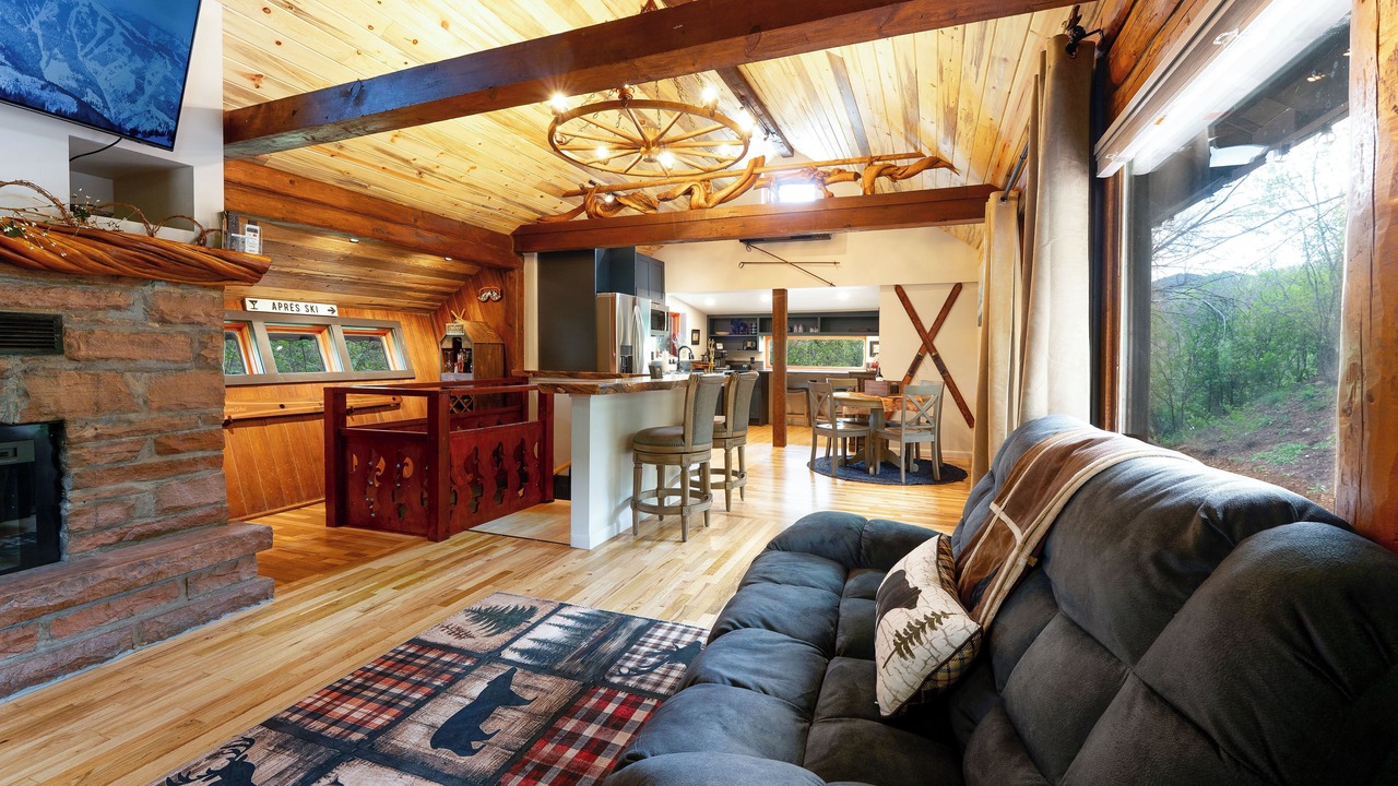 Photo of Livingroom in Glenwood Springs