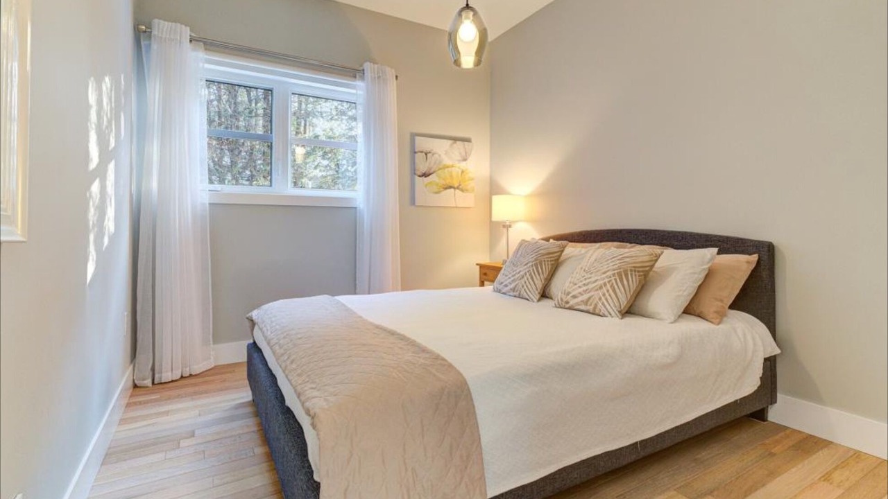 Photo of Bedroom in Stanstead Township