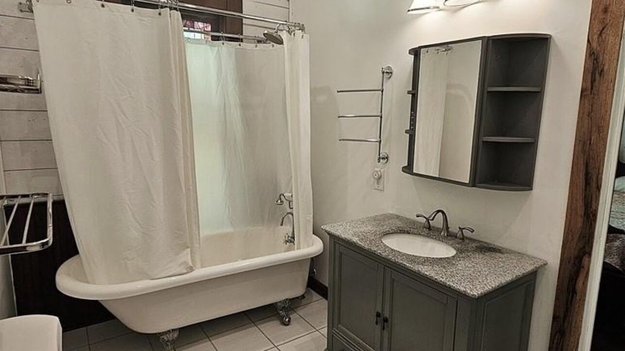 Photo of Bathroom in Thornton