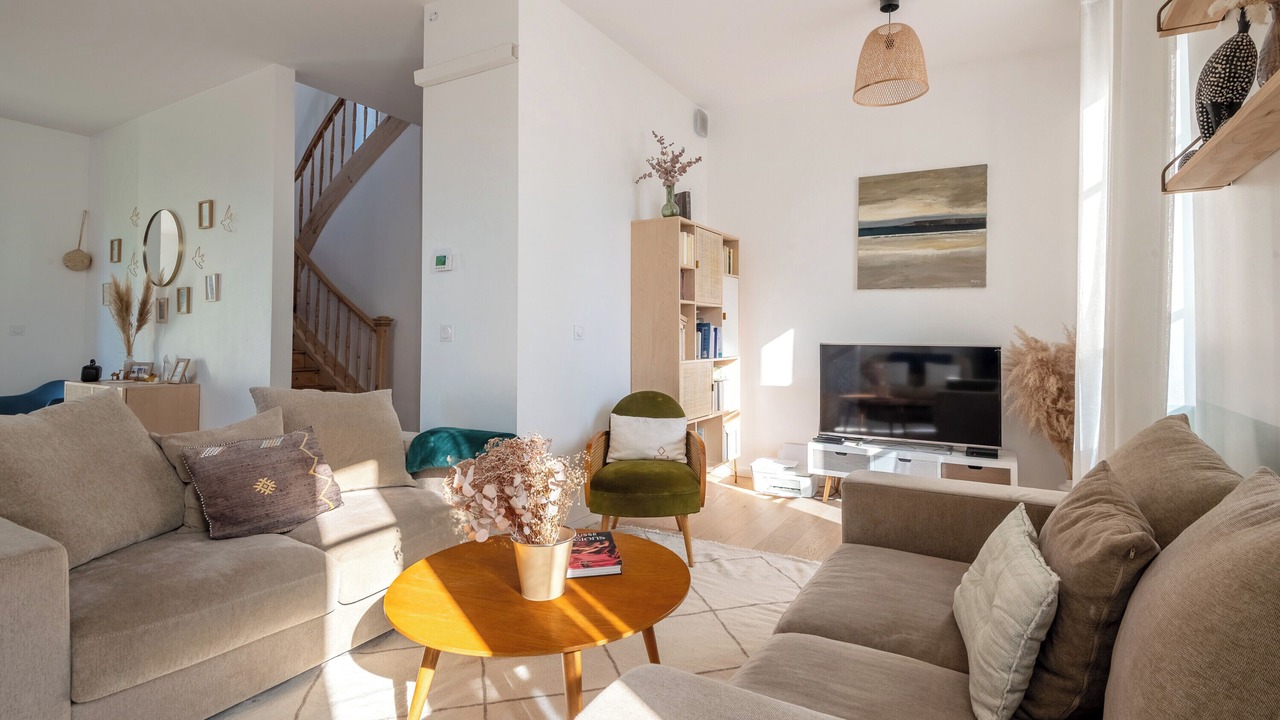 Photo of Livingroom in Champagne-au-Mont-d'Or