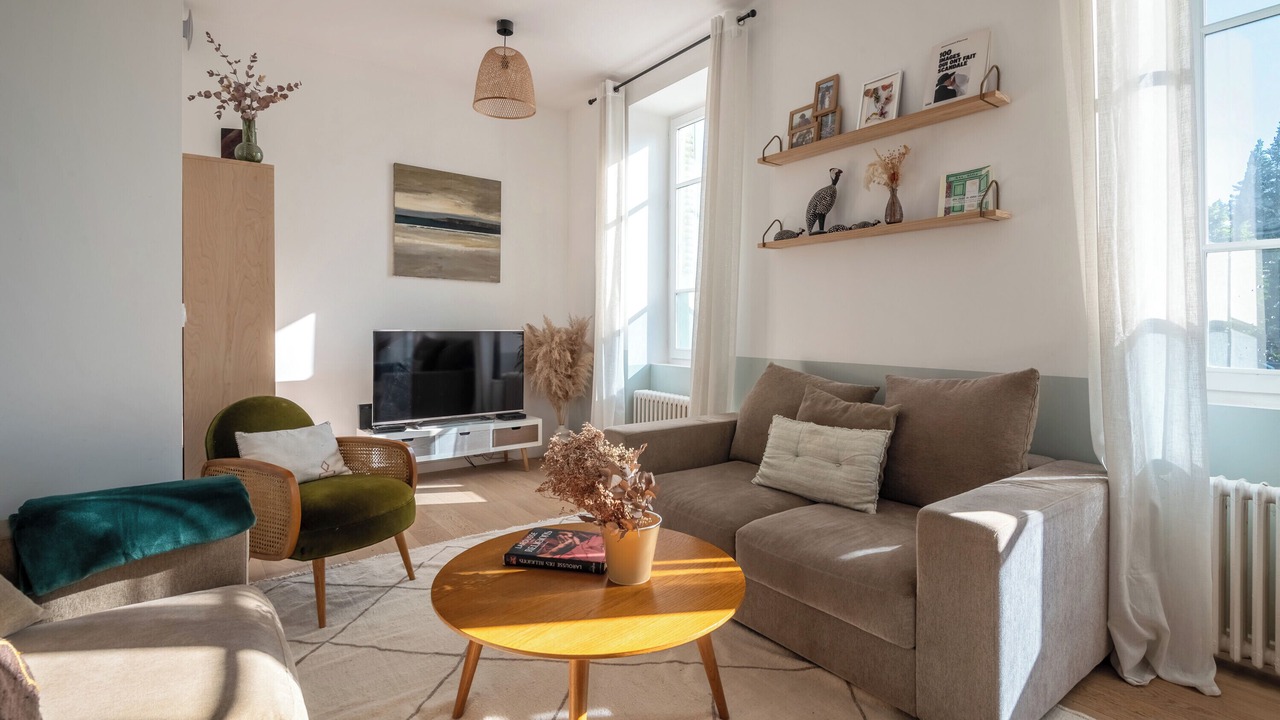 Photo of Livingroom in Champagne-au-Mont-d'Or