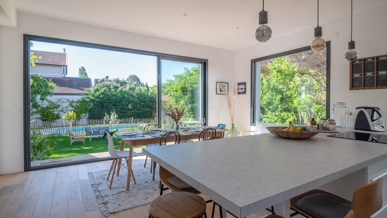 Photo of Others in Champagne-au-Mont-d'Or