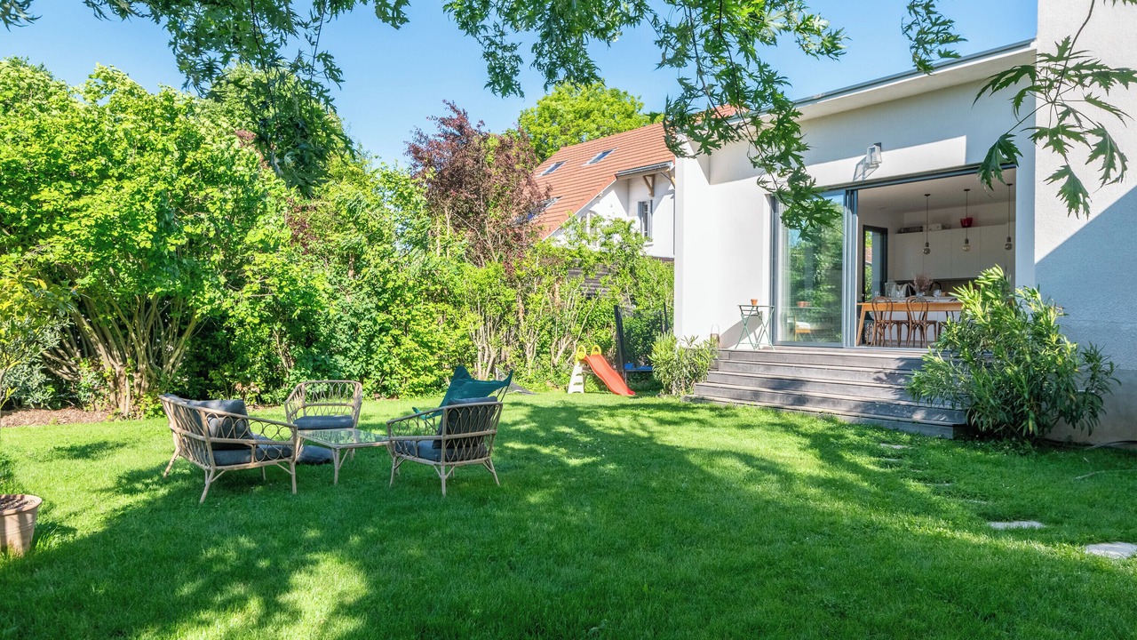 Photo of Outdoor in Champagne-au-Mont-d'Or