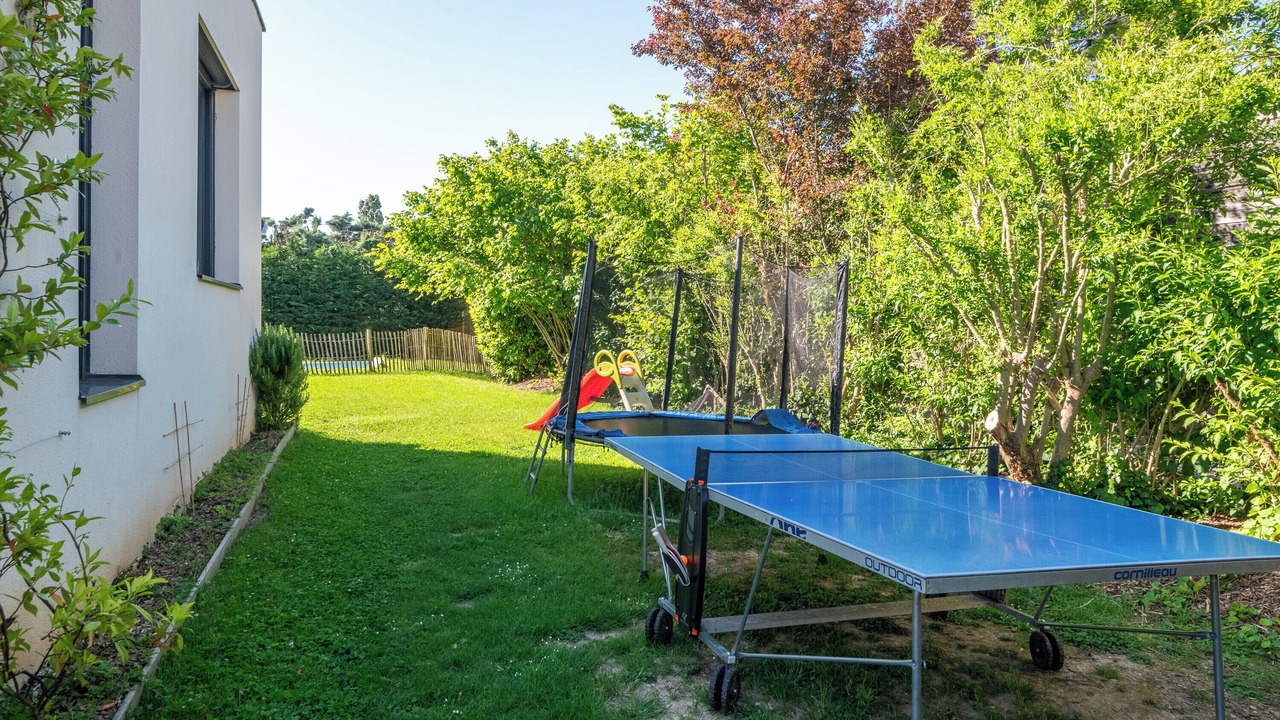 Photo of Outdoor in Champagne-au-Mont-d'Or