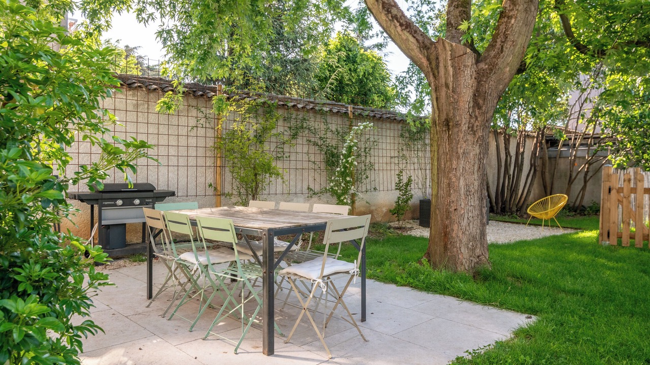 Photo of Outdoor in Champagne-au-Mont-d'Or