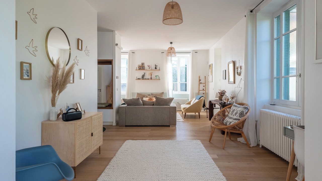 Photo of Livingroom in Champagne-au-Mont-d'Or