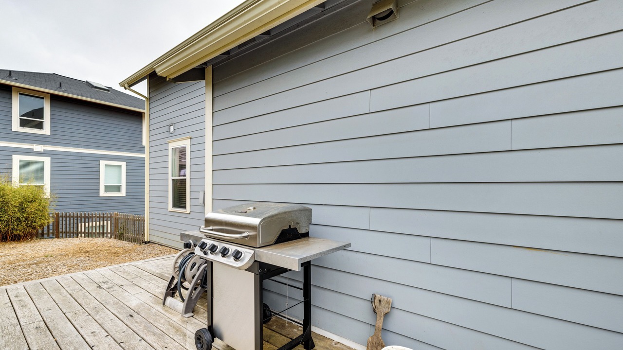 Photo of Patio Balcony in Olivia Beach