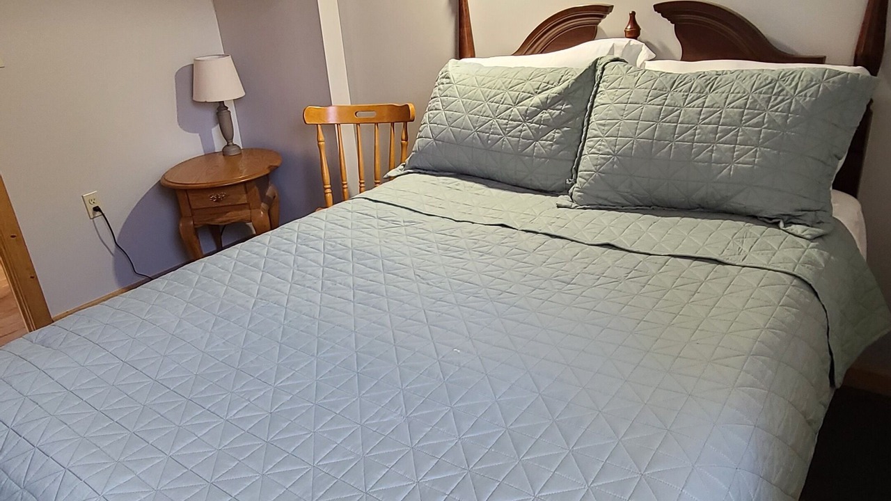 Photo of Bedroom in Port Allegany