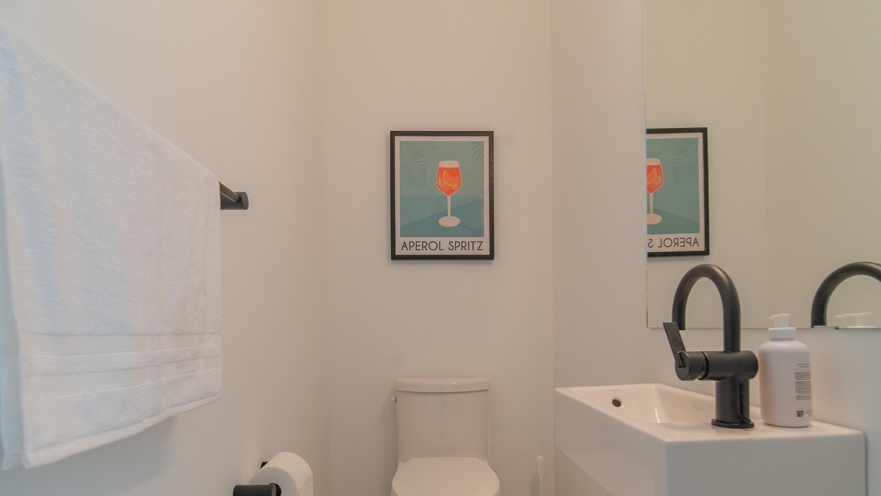 Photo of Bathroom in Shaganappi