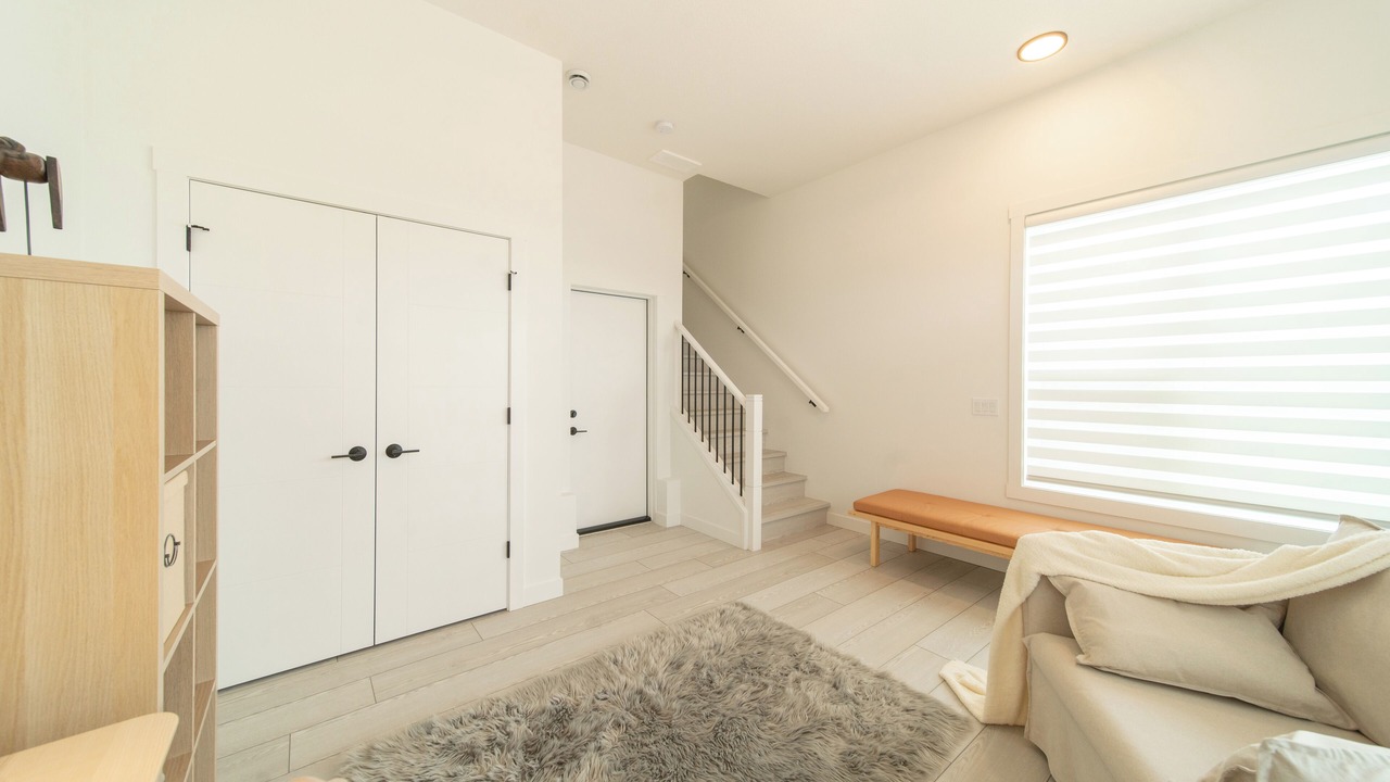 Photo of Livingroom in Shaganappi