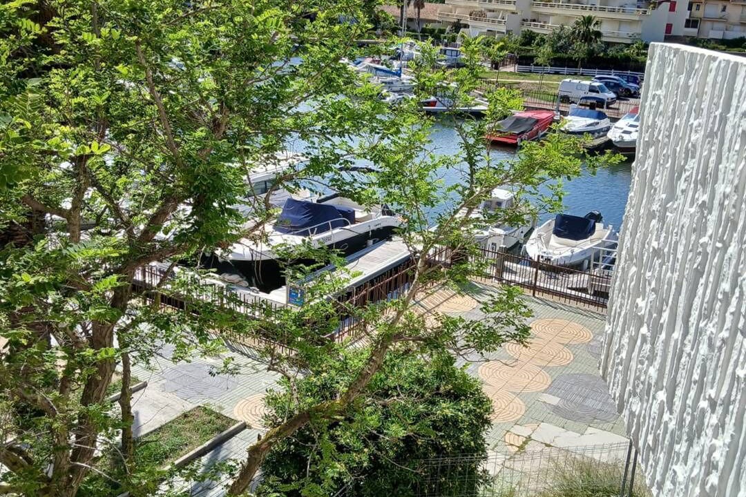 Photo of Others in Le Port