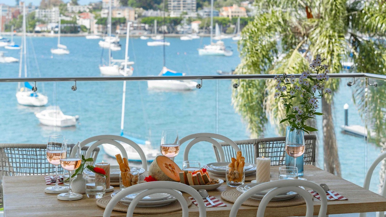 Photo of Others in Elizabeth Bay