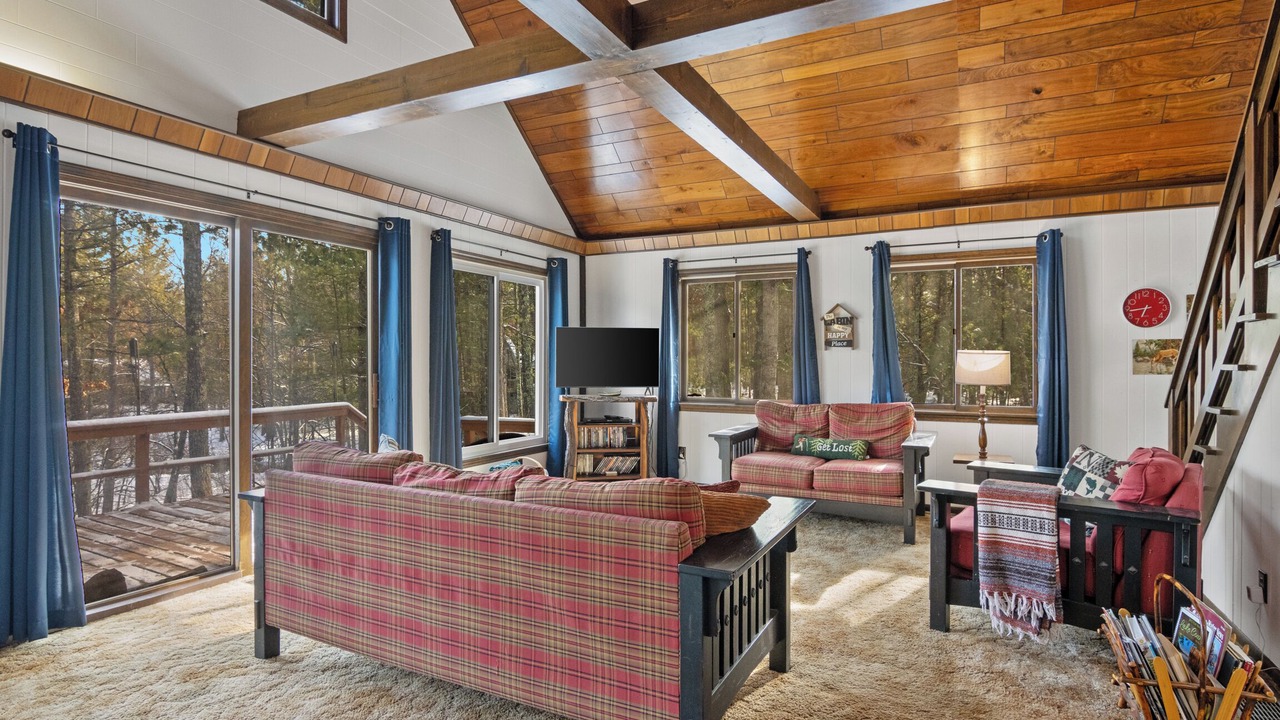 Photo of Livingroom in Idlewild