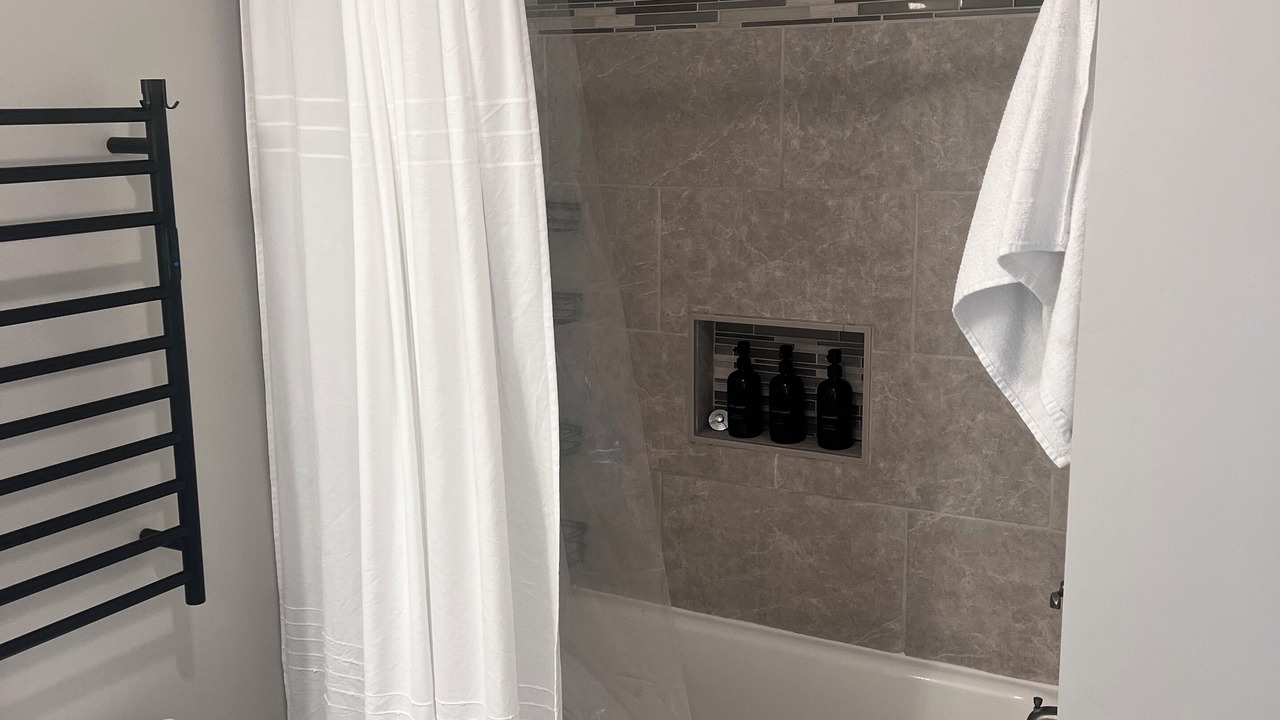 Photo of Bathroom in Shelby Park