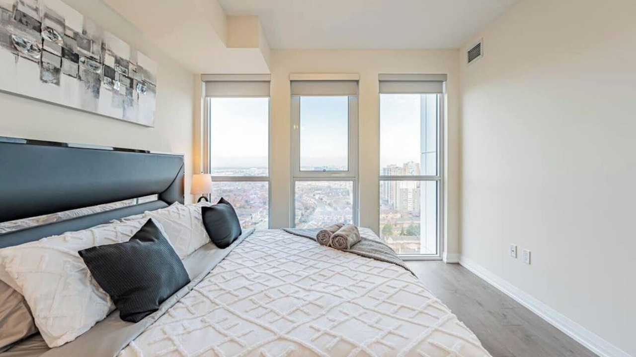 Photo of Bedroom in Hurontario
