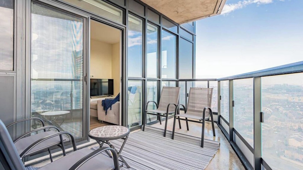 Photo of Patio Balcony in Hurontario