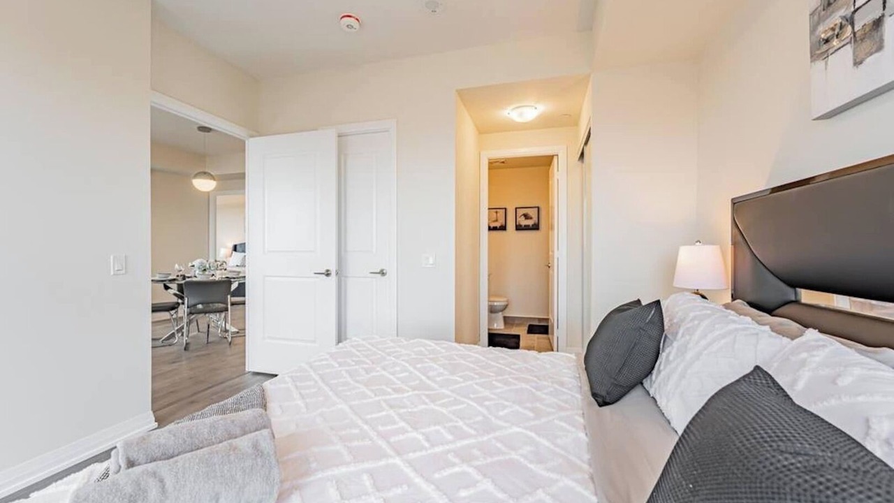 Photo of Bedroom in Hurontario