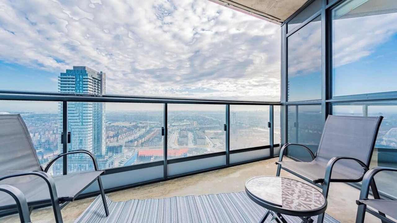 Photo of Outdoor in Hurontario