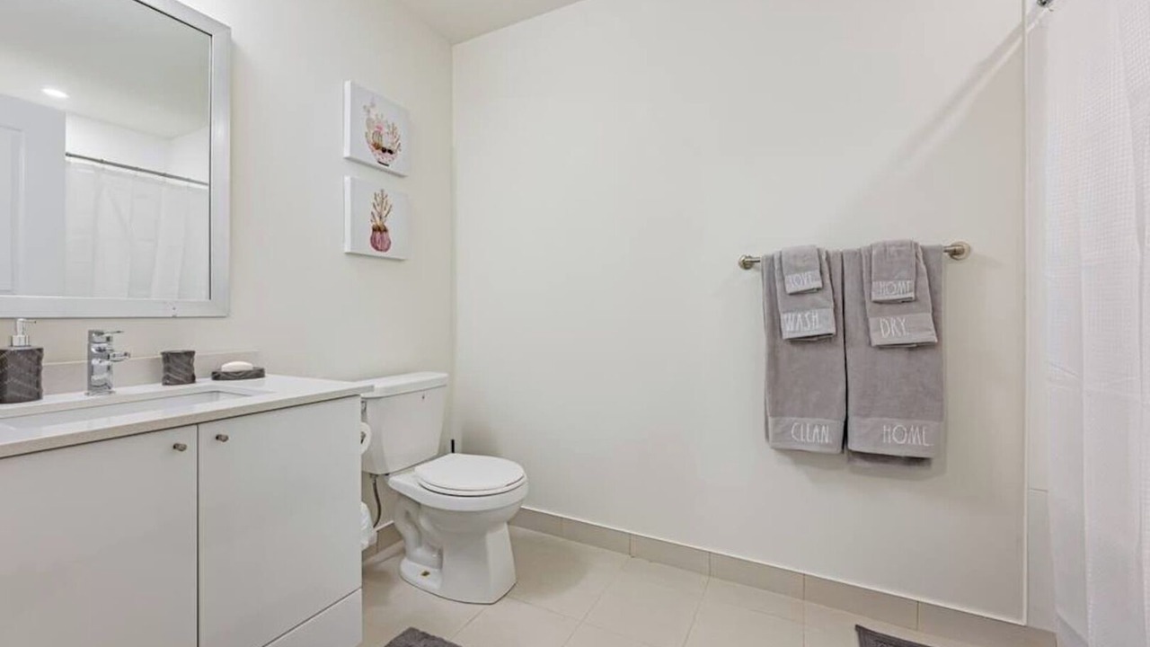 Photo of Bathroom in Hurontario
