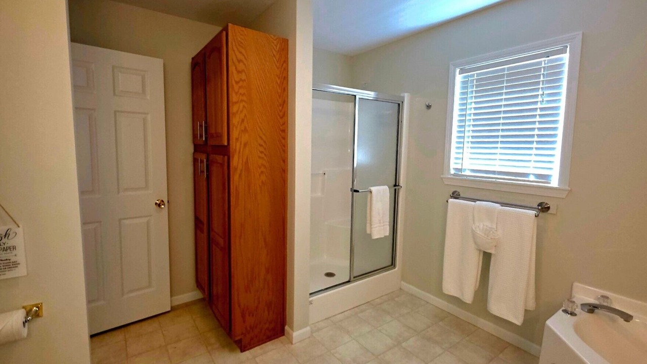 Photo of Bathroom in Ponshewaing