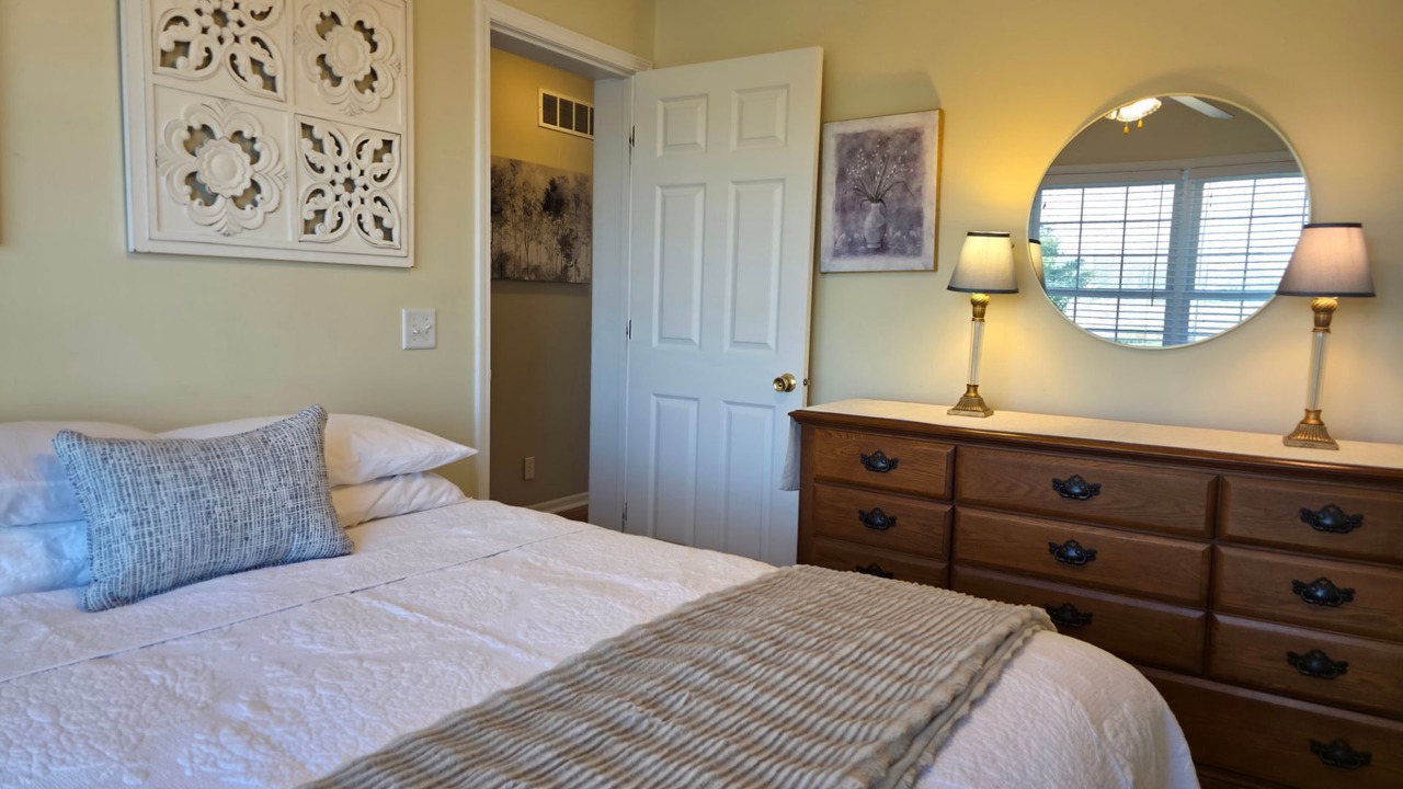 Photo of Bedroom in Ponshewaing