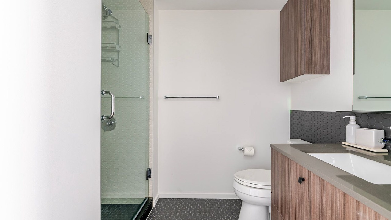 Photo of Bathroom in Shawmut