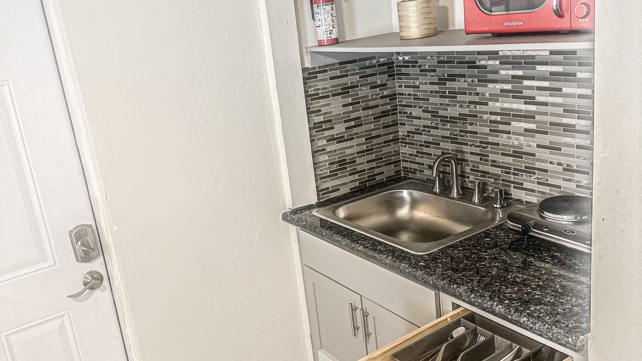 Photo of Kitchen in Lauderhill