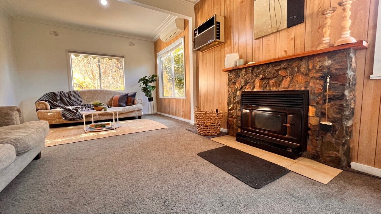 Photo of Livingroom in Myrtleford