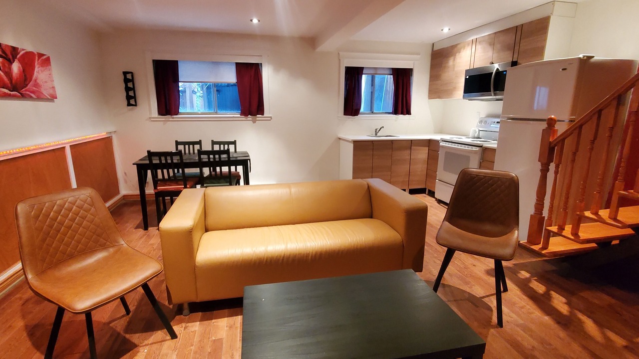 Photo of Livingroom in LaSalle
