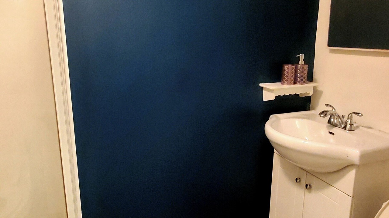 Photo of Bathroom in LaSalle
