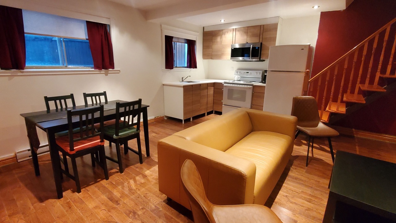 Photo of Livingroom in LaSalle