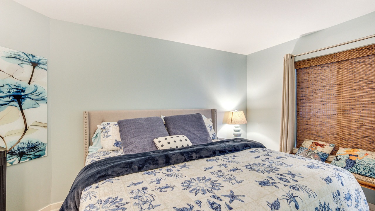 Photo of Bedroom in Oceanmarsh Subdivision