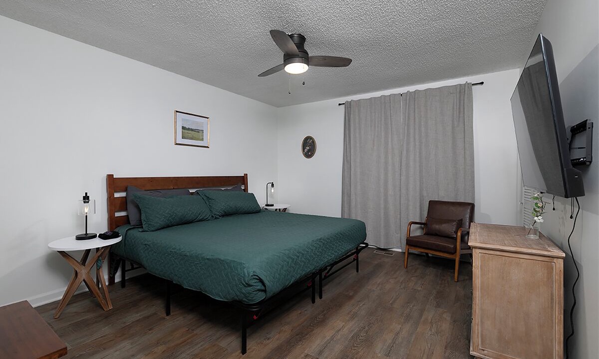Photo of Bedroom in Oakwood