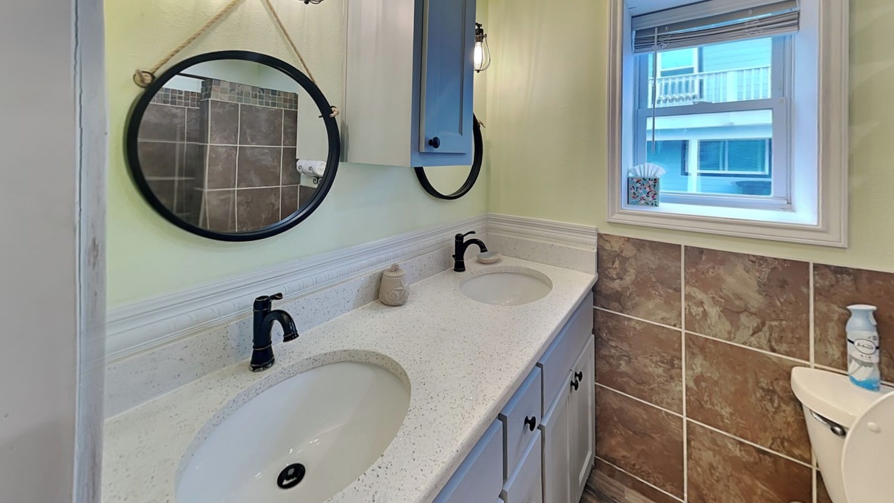 Photo of Bathroom in City-by-the Sea