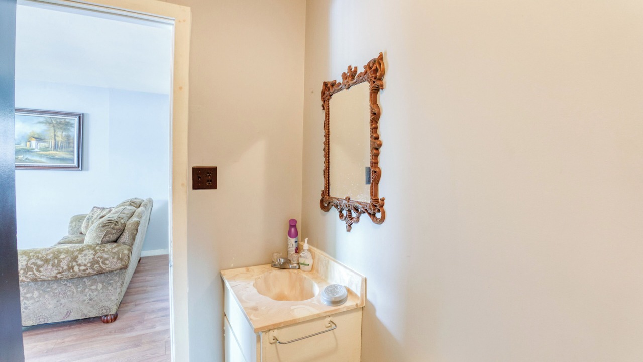Photo of Bathroom in Frontenac