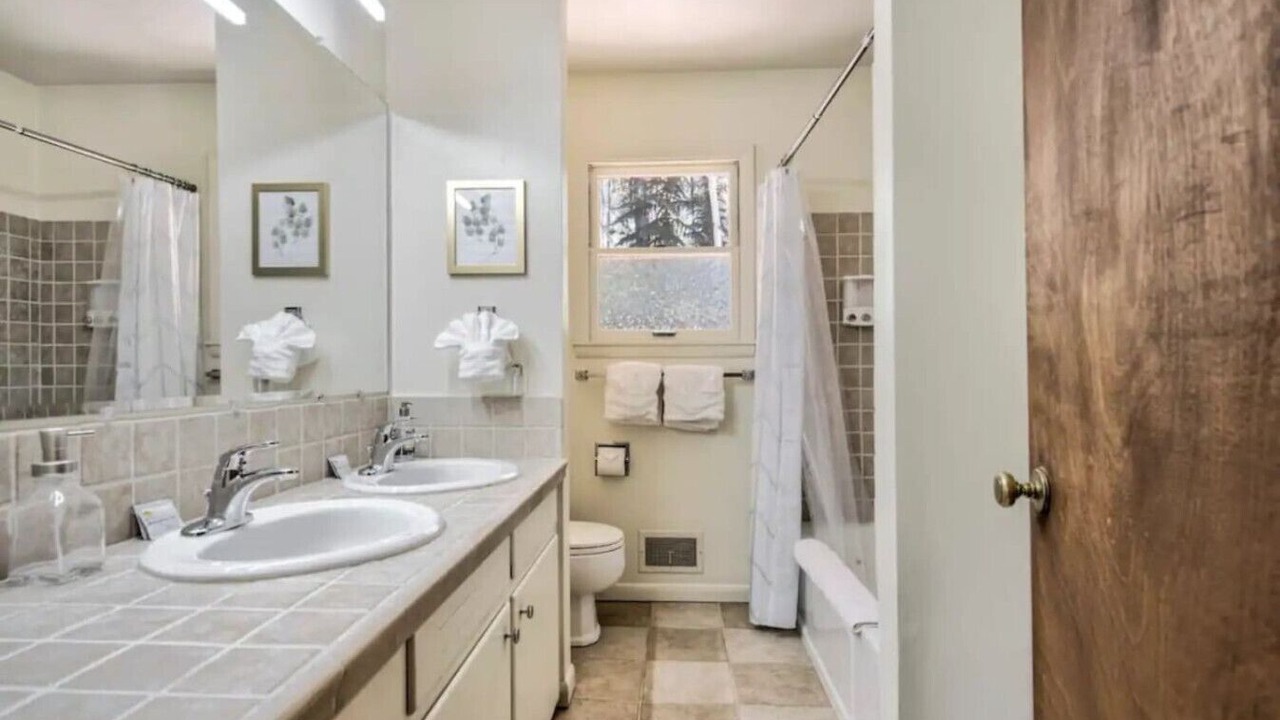 Photo of Bathroom in Cascade-Chipita Park