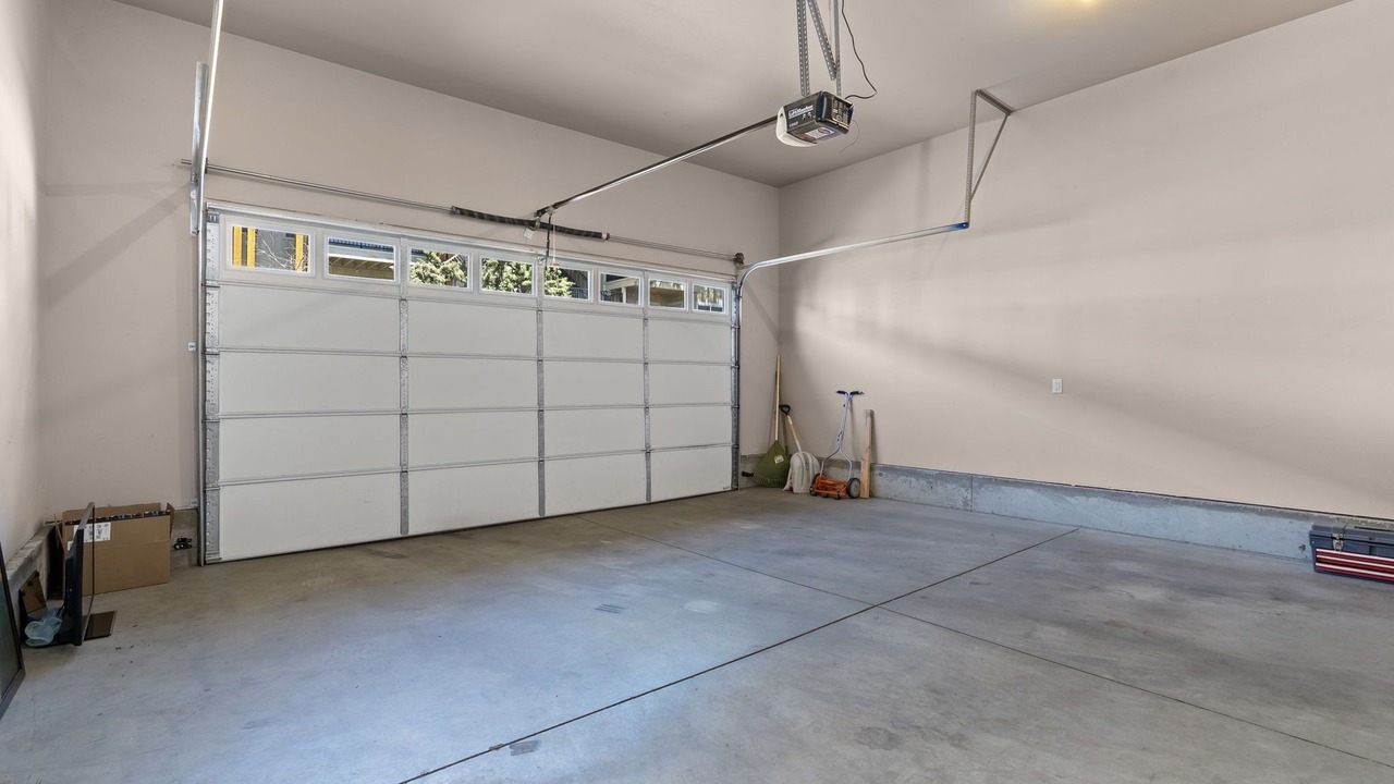 Photo of Others in Old Farm District