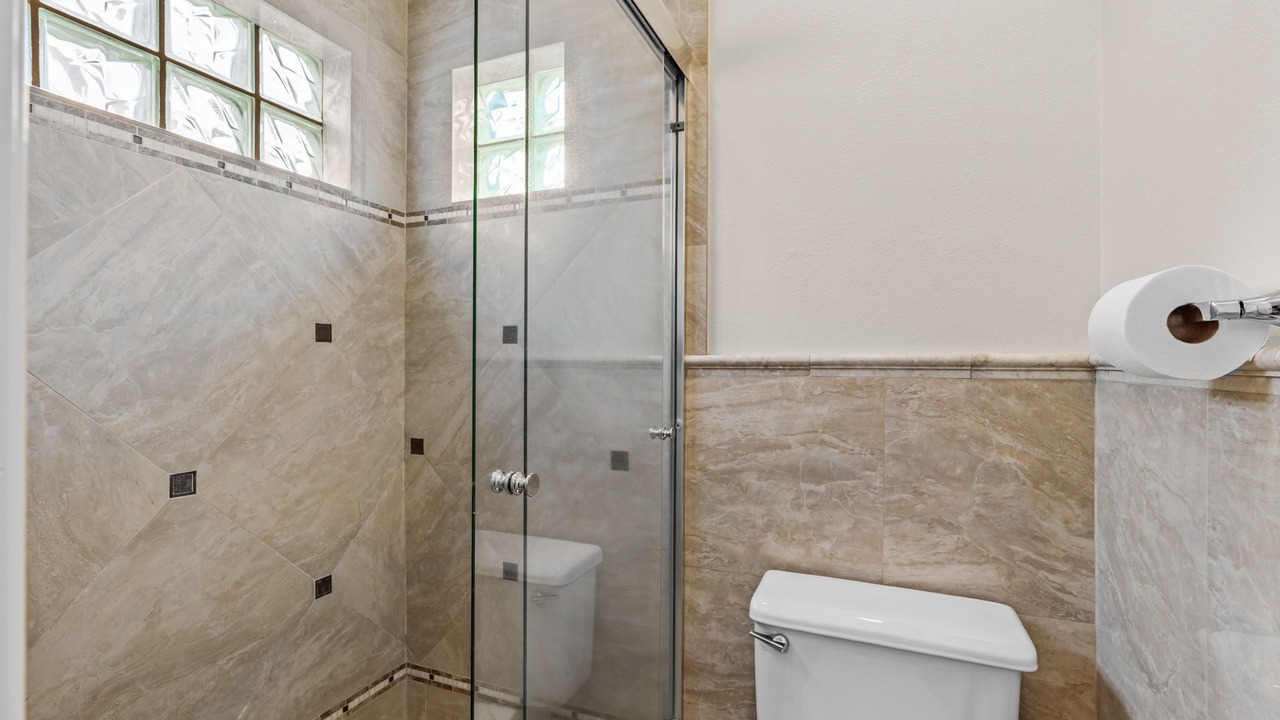 Photo of Bathroom in Larkspur