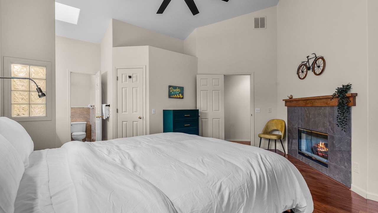 Photo of Bedroom in Larkspur