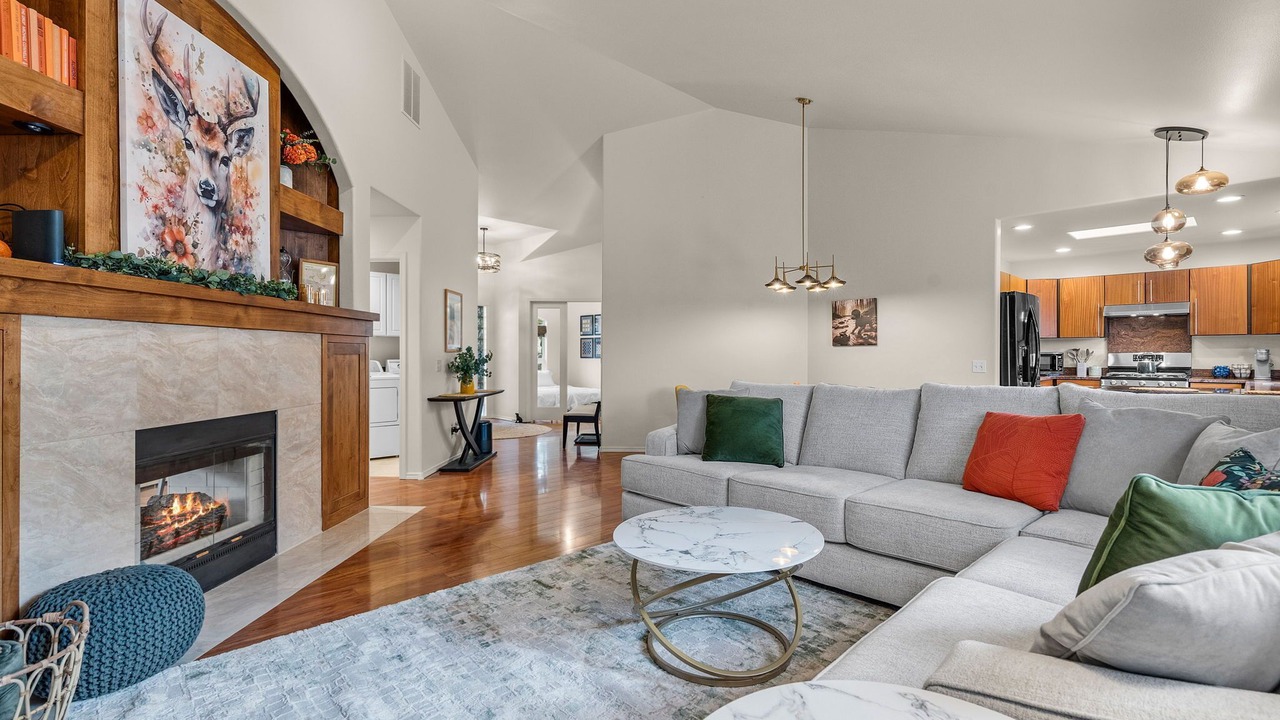 Photo of Livingroom in Larkspur