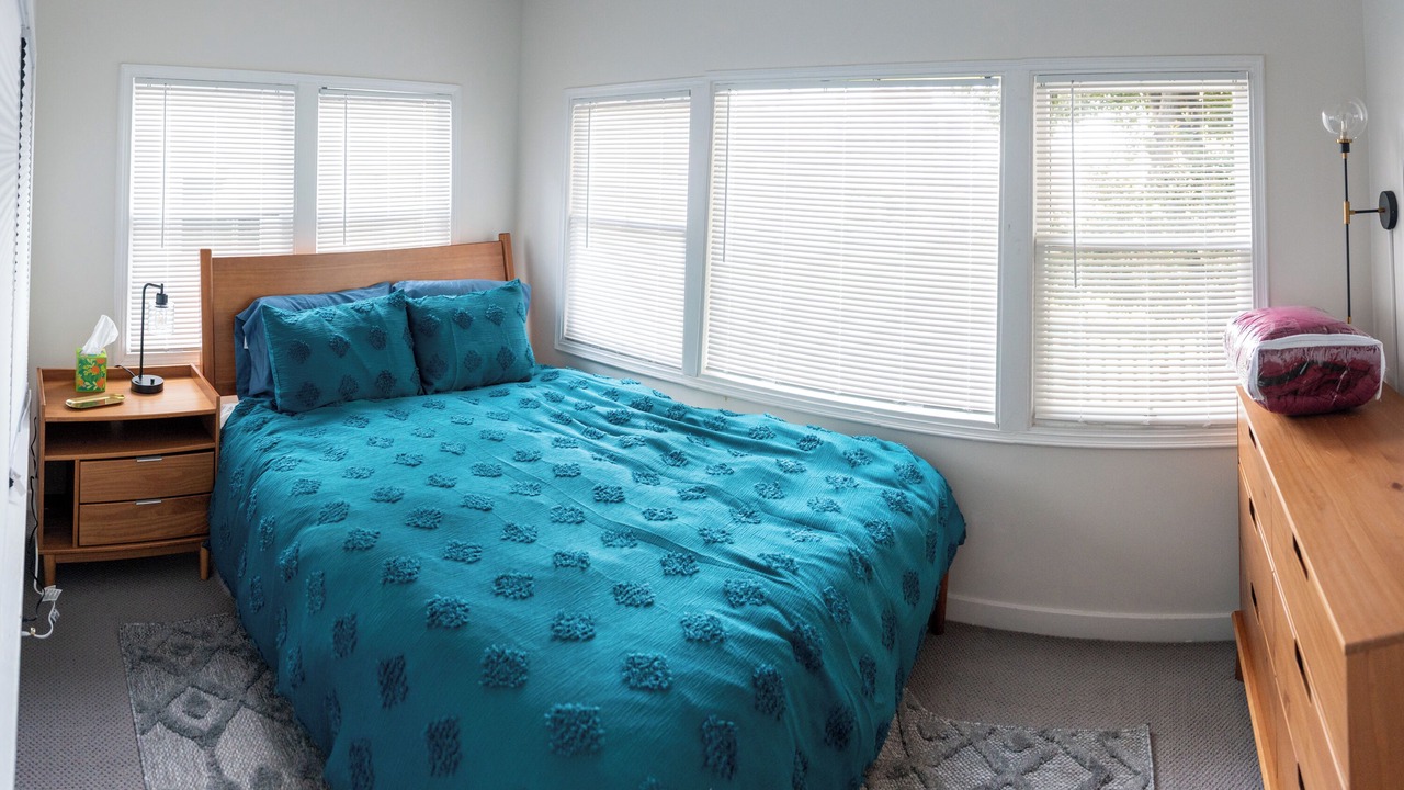 Photo of Bedroom in Piedmont Avenue
