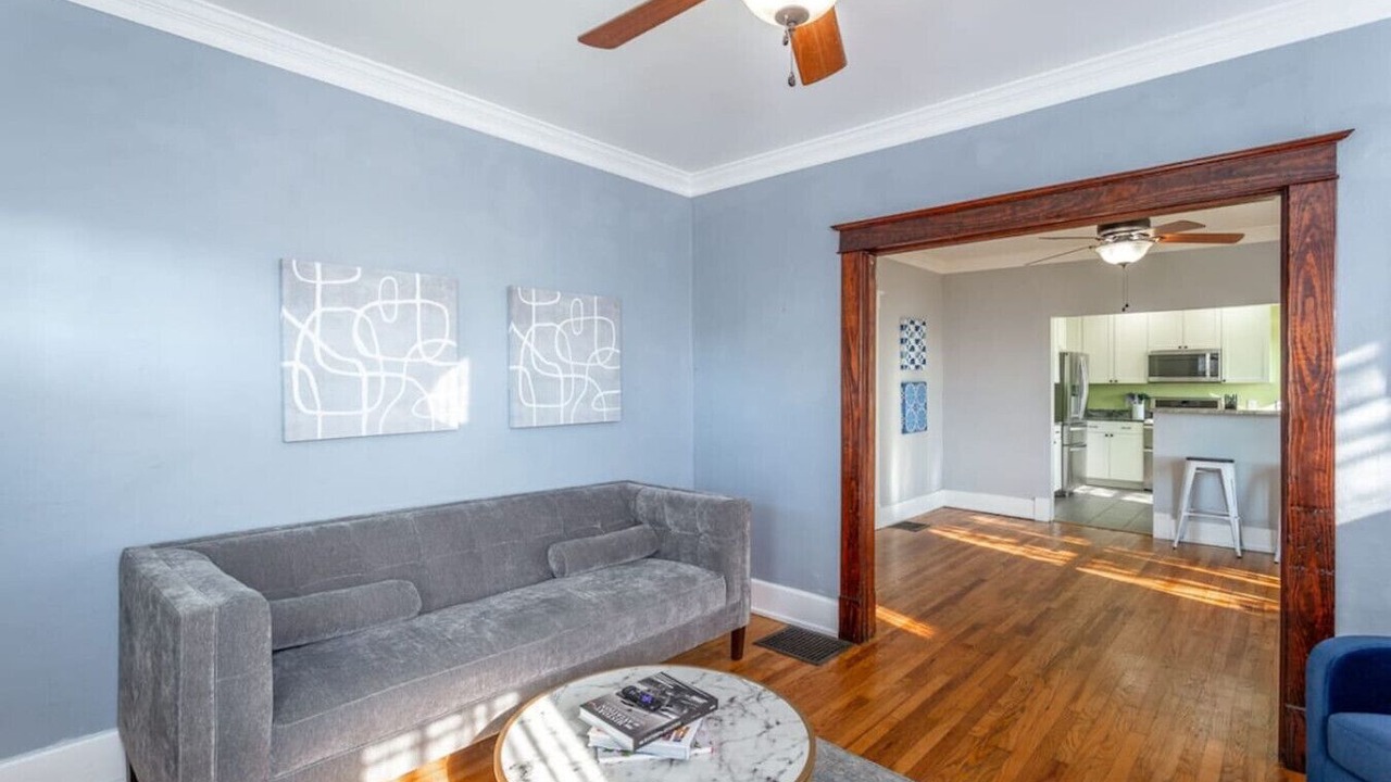 Photo of Livingroom in Northside