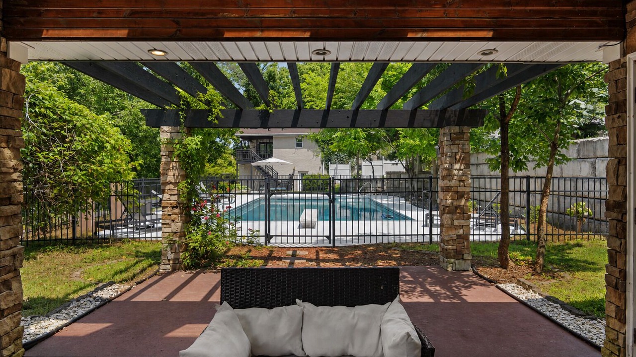 Photo of Patio Balcony in Hermitage