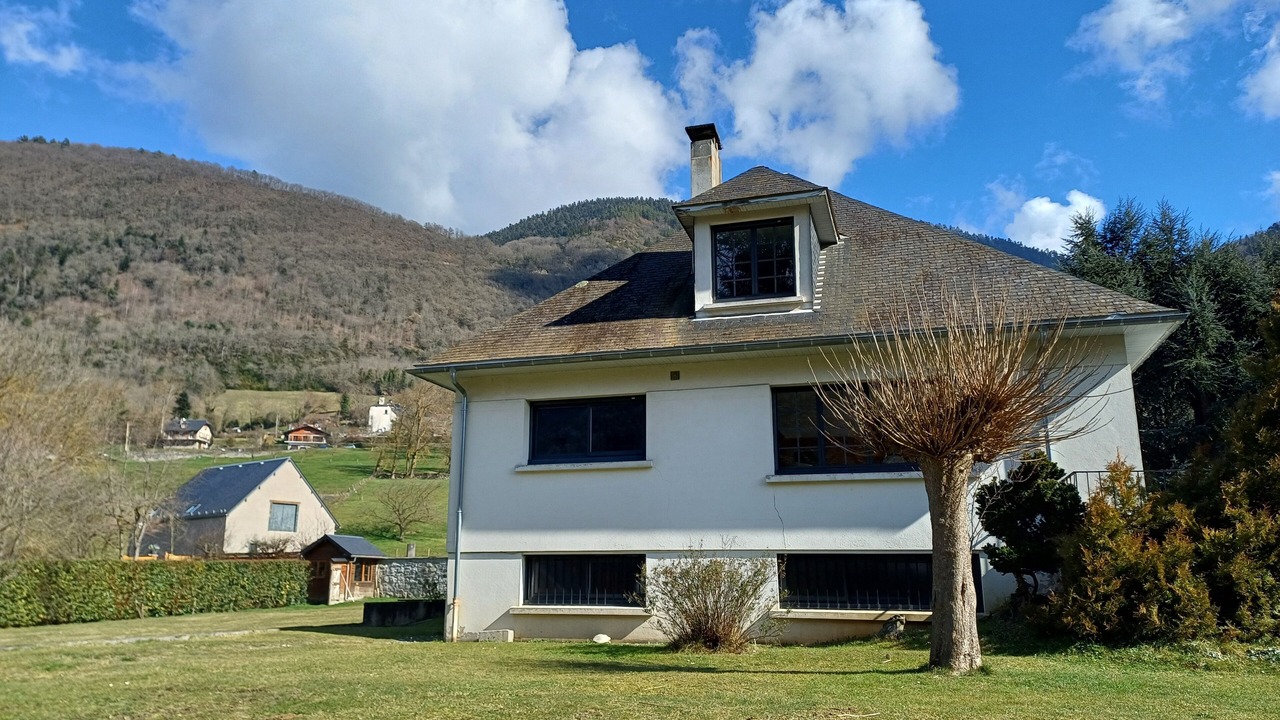 Photo of Outdoor in Guchan